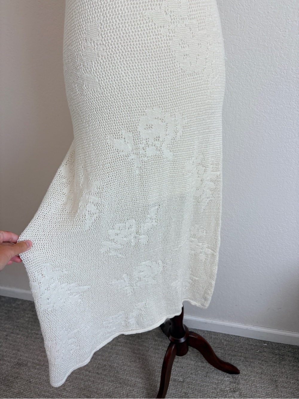 Abercrombie + Fitch Crochet Strapless Cream Lace Midi Dress - Picture 9 of 11
